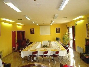 Hotel Restaurant Des Portes De Meuse Nancy Buitenkant foto